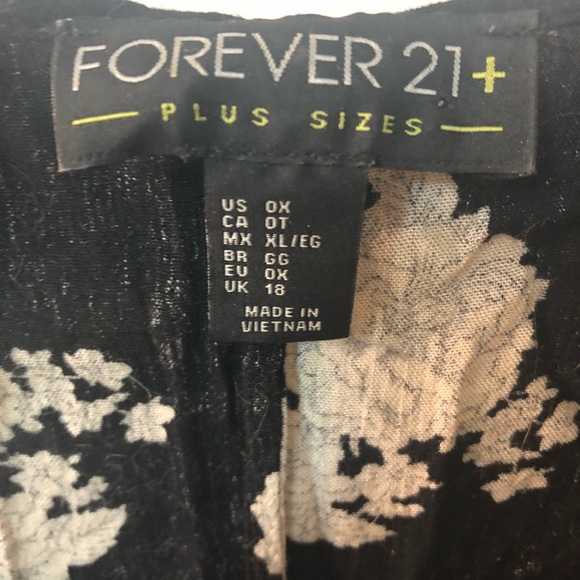 Forever 21 flowing tank - Picture 2 of 3